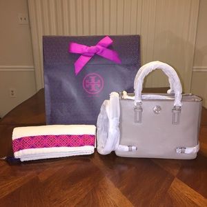 NWT Tory Burch Robinson Small Multi Tote